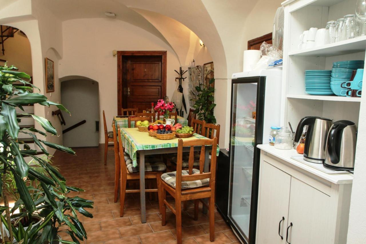 Mini Hotel Abraka & Apartments Чески-Крумлов Экстерьер фото