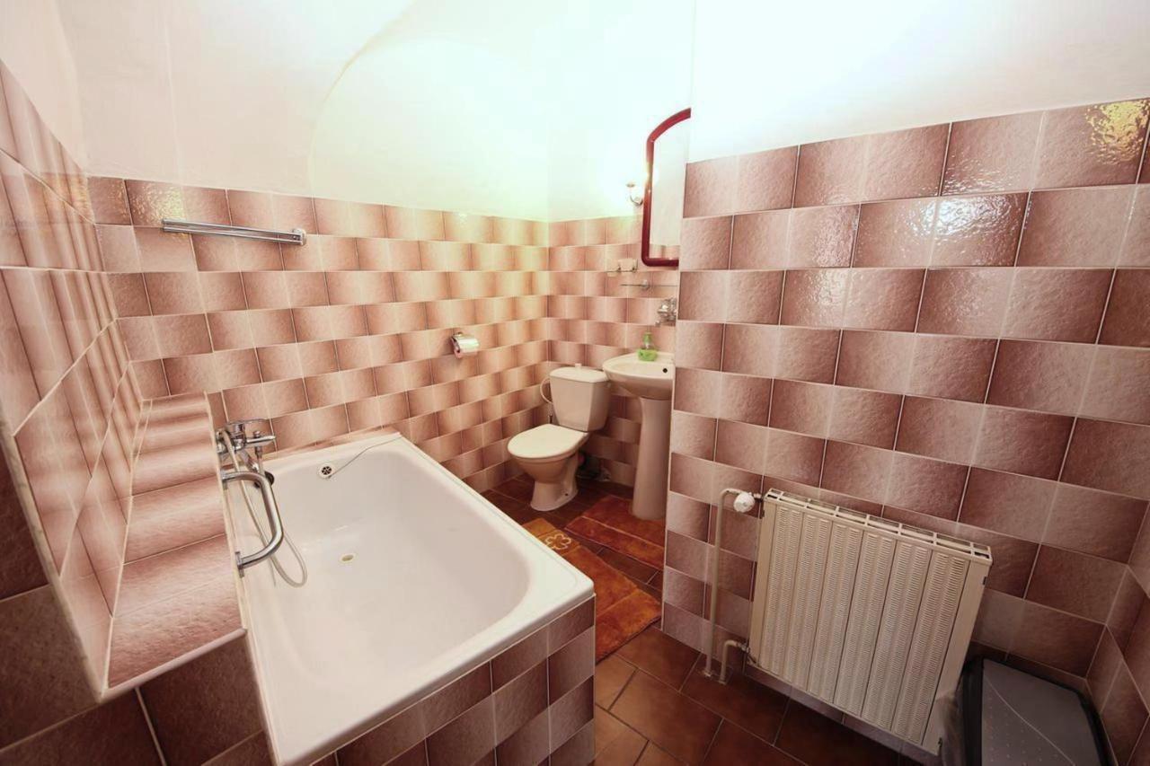Mini Hotel Abraka & Apartments Чески-Крумлов Экстерьер фото