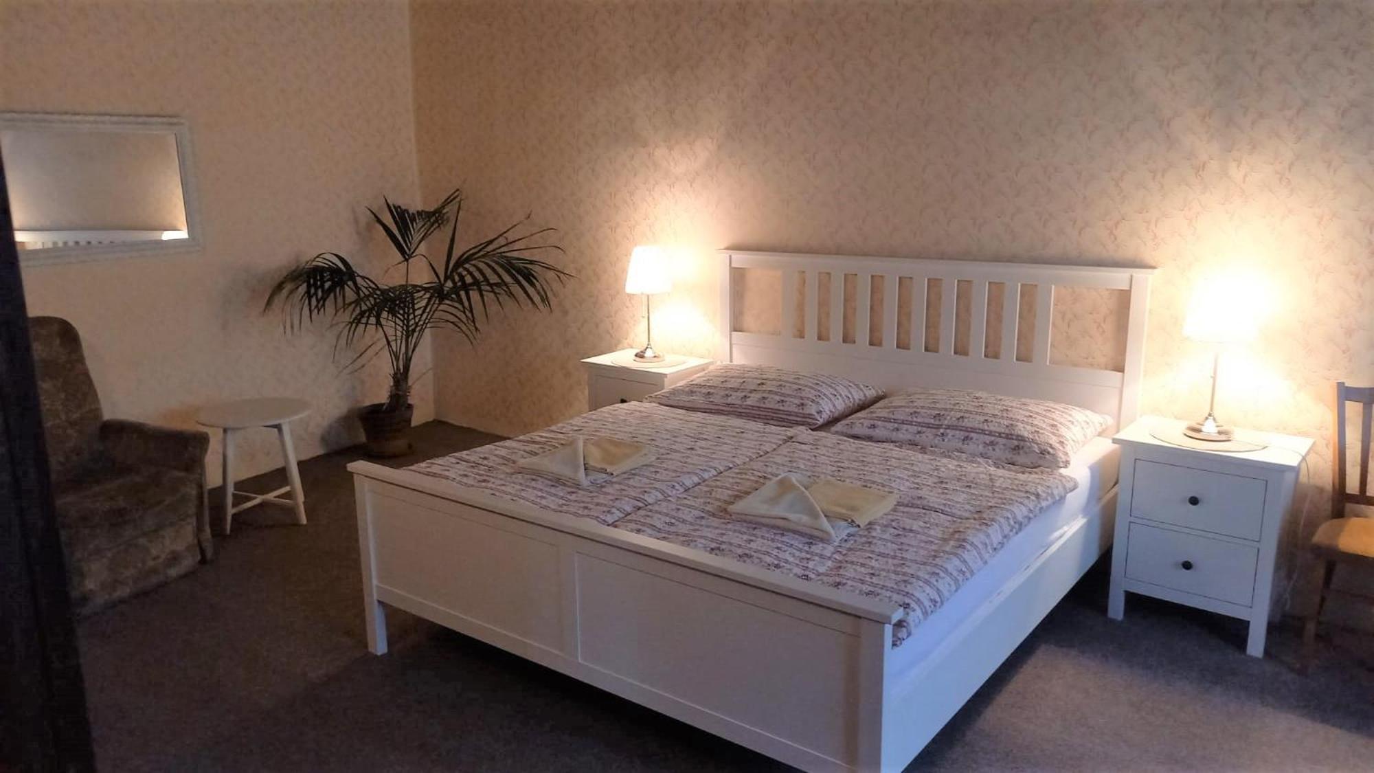 Mini Hotel Abraka & Apartments Чески-Крумлов Экстерьер фото