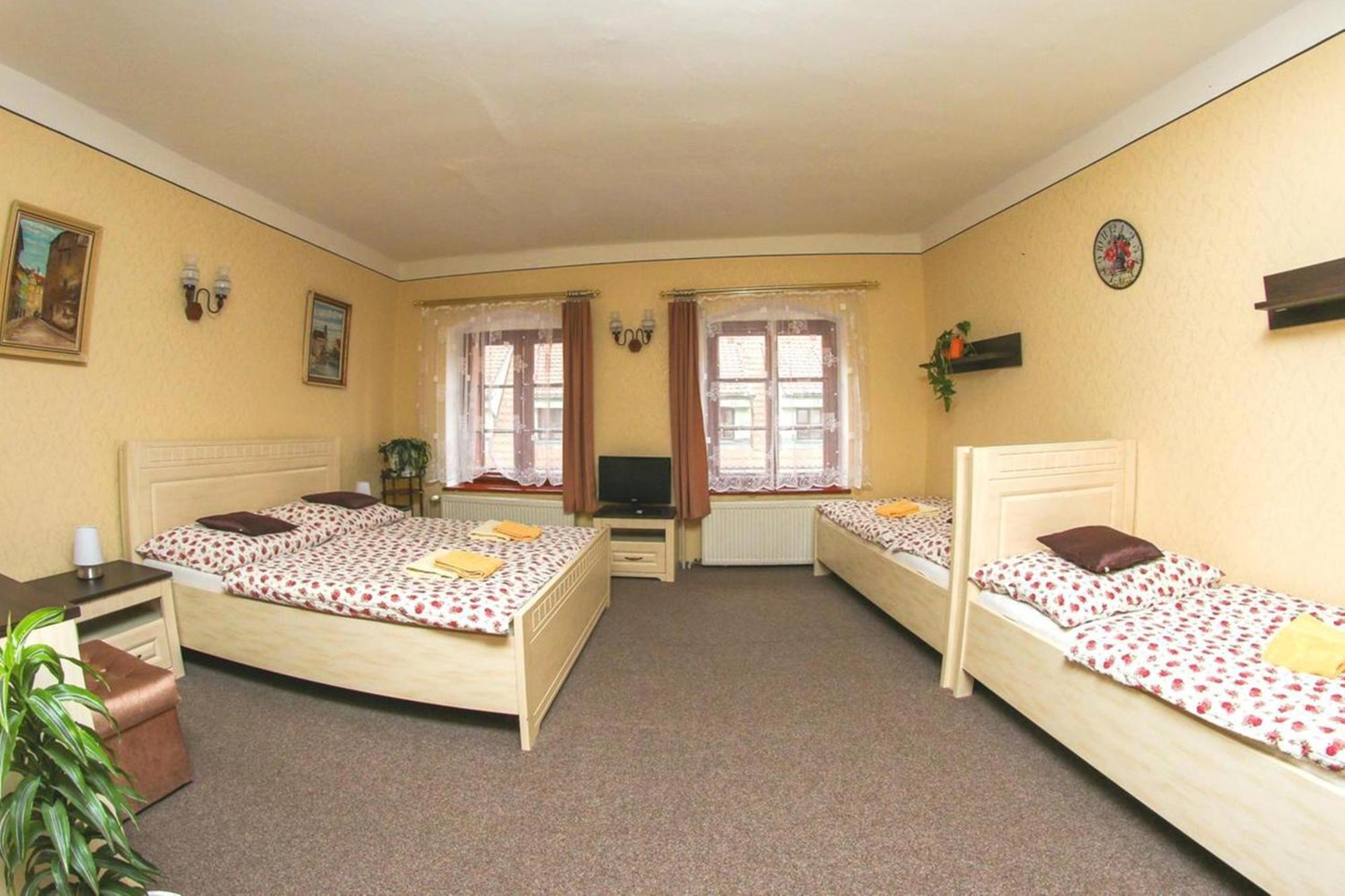 Mini Hotel Abraka & Apartments Чески-Крумлов Экстерьер фото
