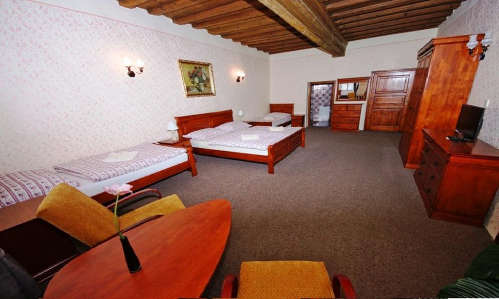 Mini Hotel Abraka & Apartments Чески-Крумлов Экстерьер фото