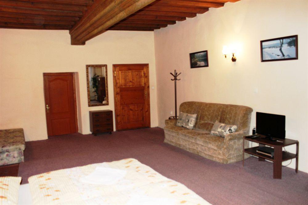 Mini Hotel Abraka & Apartments Чески-Крумлов Экстерьер фото
