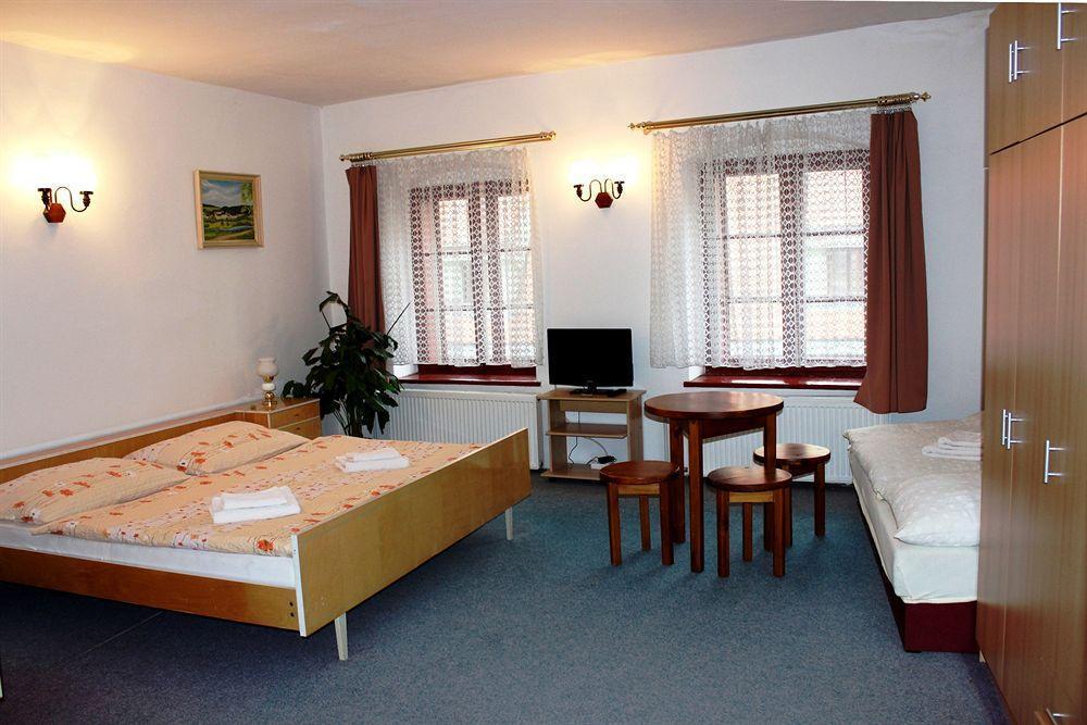 Mini Hotel Abraka & Apartments Чески-Крумлов Экстерьер фото