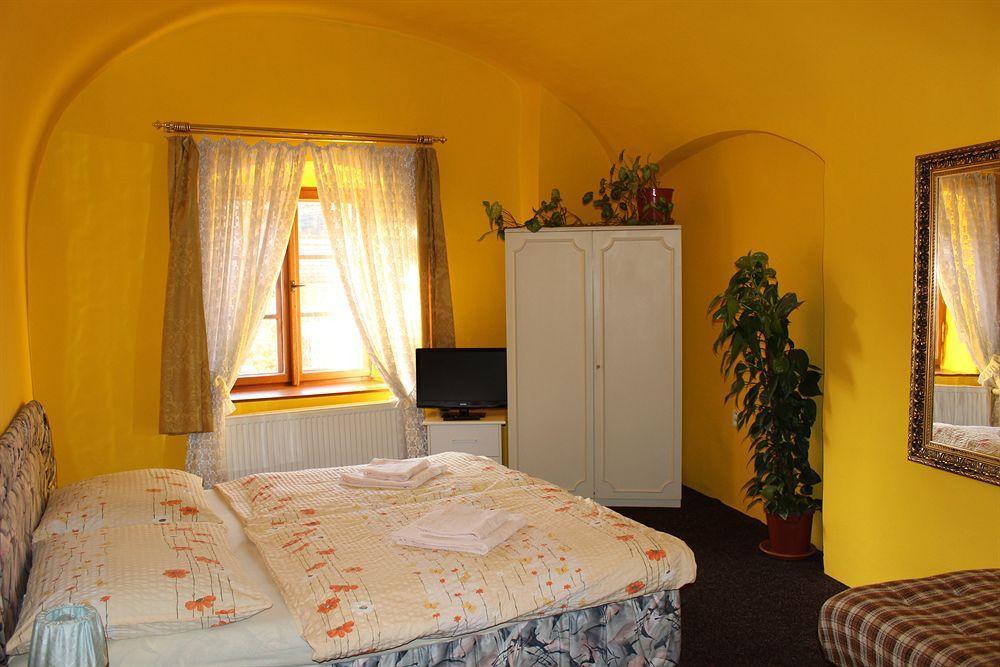 Mini Hotel Abraka & Apartments Чески-Крумлов Экстерьер фото
